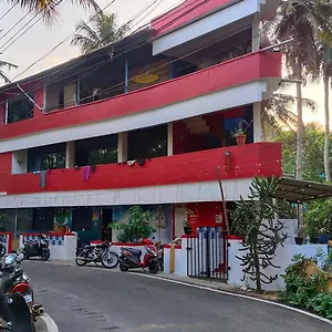  Homestay Abhi's Cafe Avaduthura